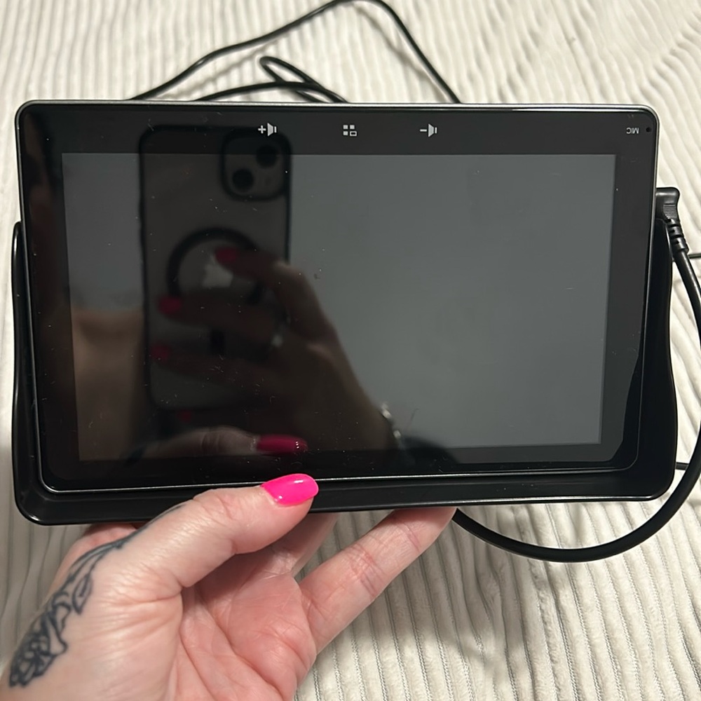HD Portable Wireless Touch Screen Apple CarPlay and Android auto player